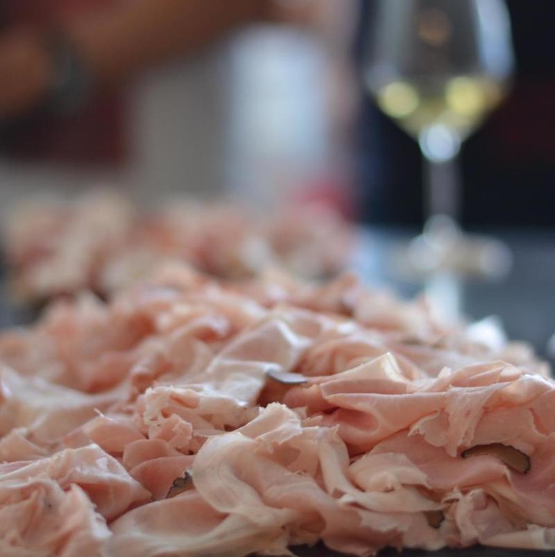 ap&eacute;ritif, ap&eacute;ro commande, sos ap&eacute;ro, livraison ap&eacute;ro, charcuterie en ligne, achat vin, commande vin, charcuterie artisanale,