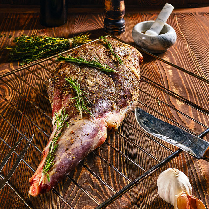 Gigot d'agneau rôti aux herbes