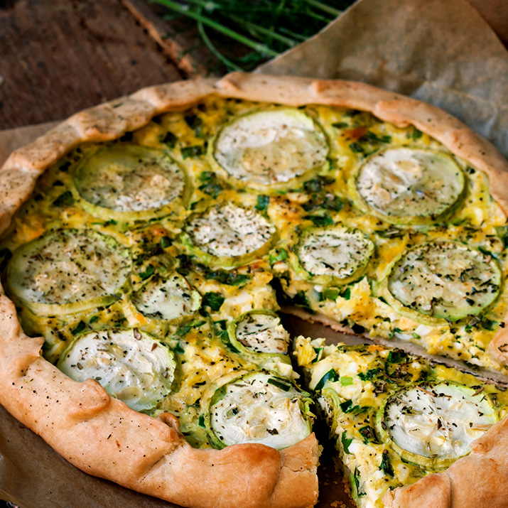 Tarte fine courgette, chèvre & miel