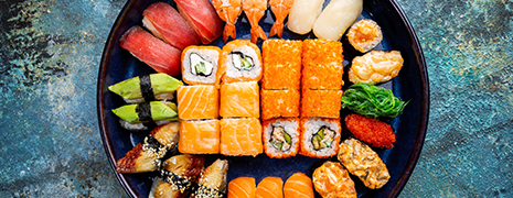 Photo d'un Plateau de Sushis et de Makis