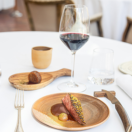 Accord mets et vin rouge du château de Berne